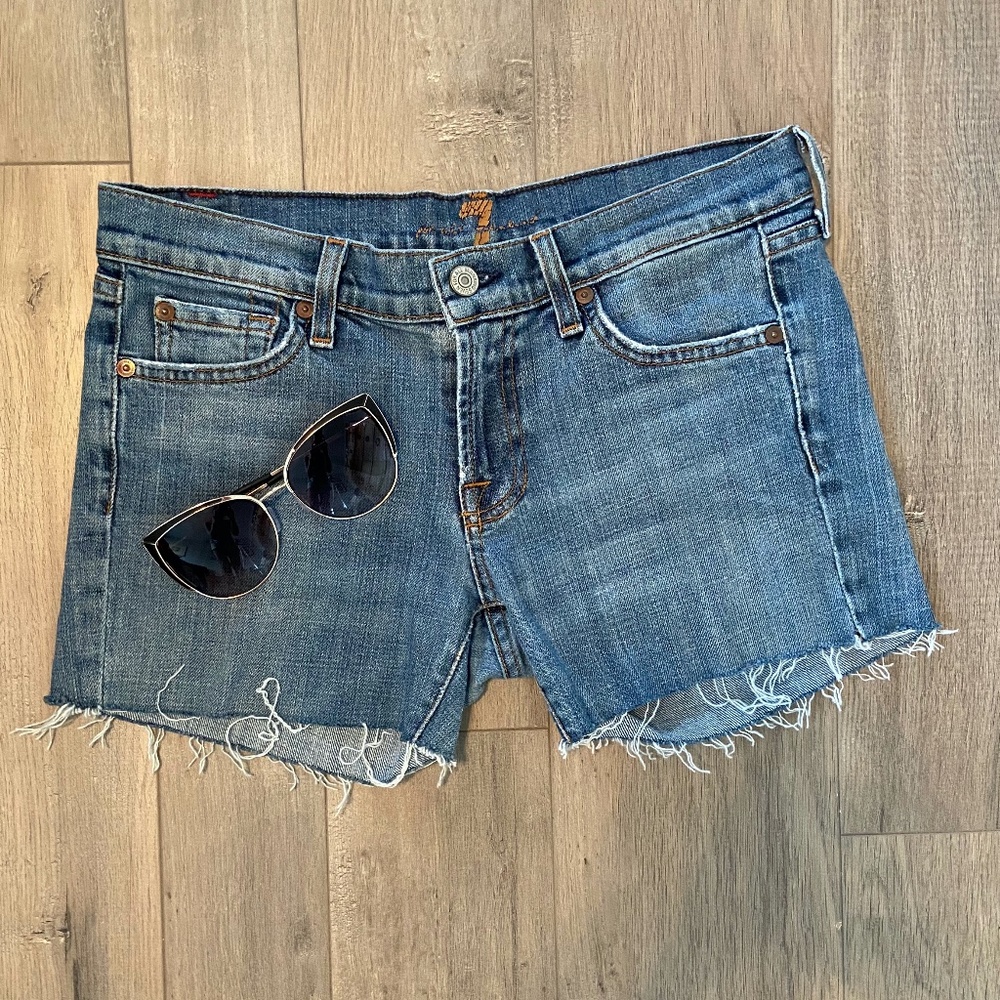 Perfect Color Cut Offs